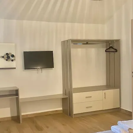 Ocean Sun 4 * Fira (Santorini)